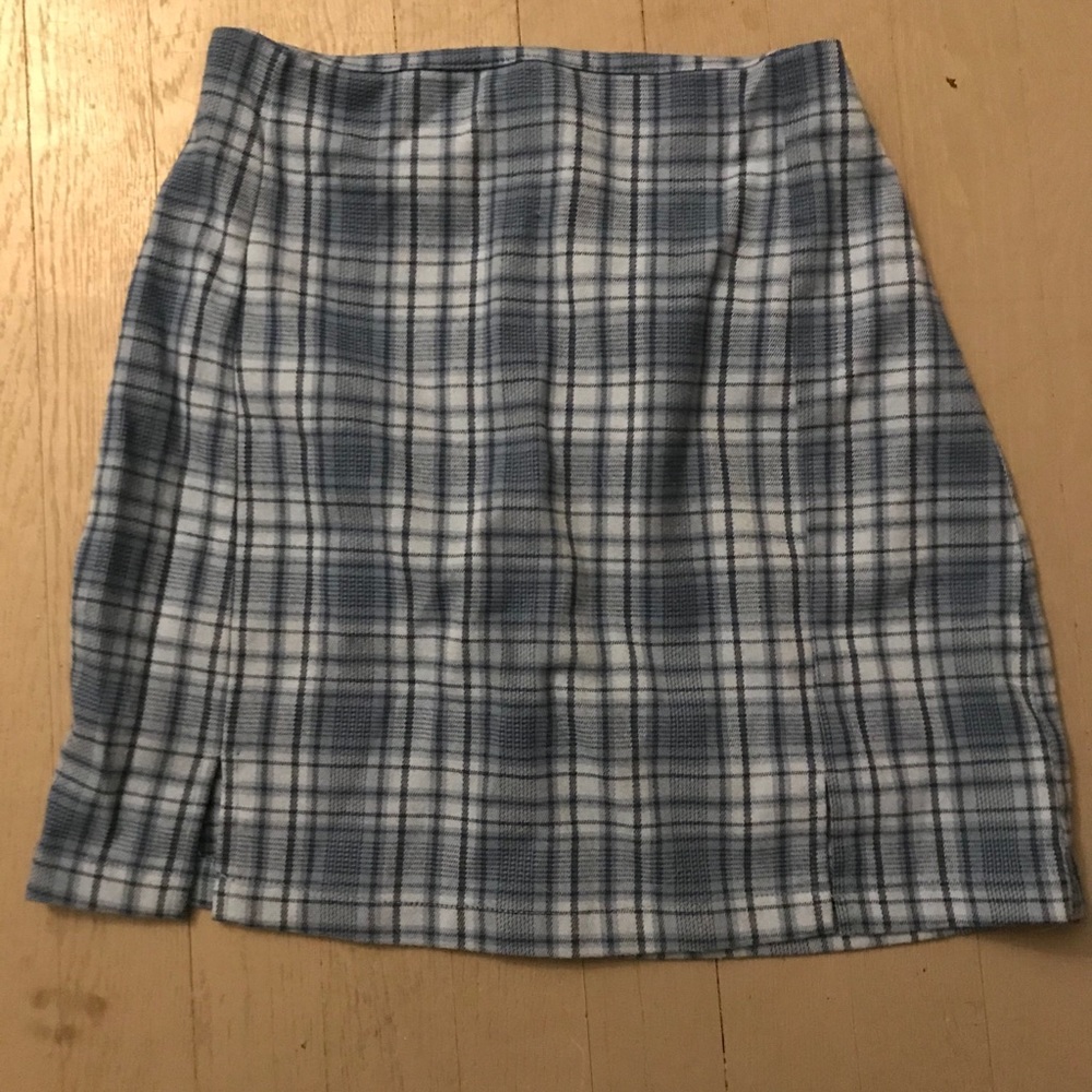 Brandy melville cara skirt